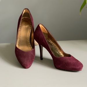 Tahari Flynn Plum Suede Platform Heels 9M